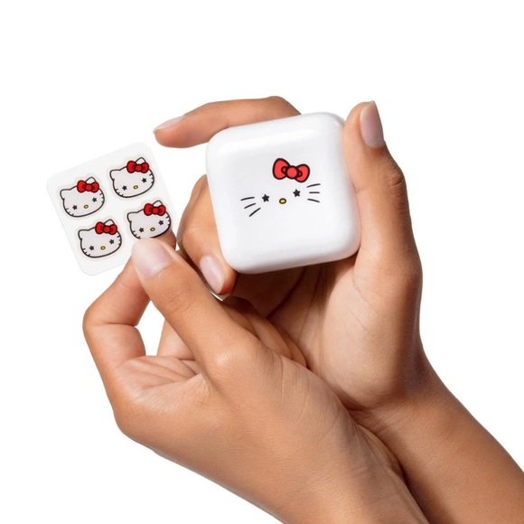 ⚫️ Hello Kitty X Starface Pimple Patch Compact Limited Edition BRAND NEW 2025 - Picture 1 of 11